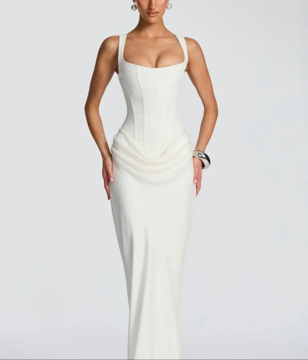 ￼Formal Lisa maxi dress