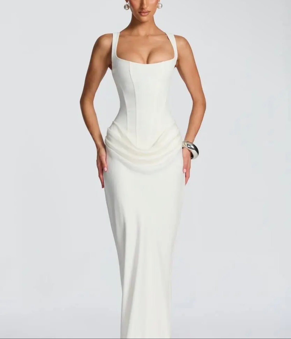 ￼Formal Lisa maxi dress